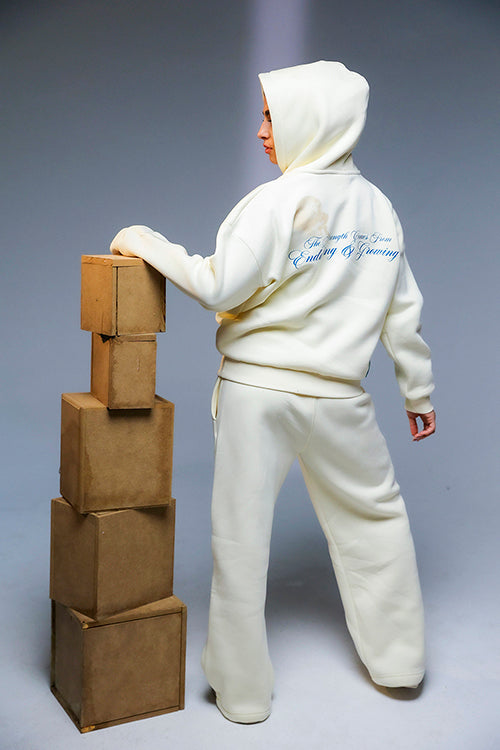 Resilience Beige Set