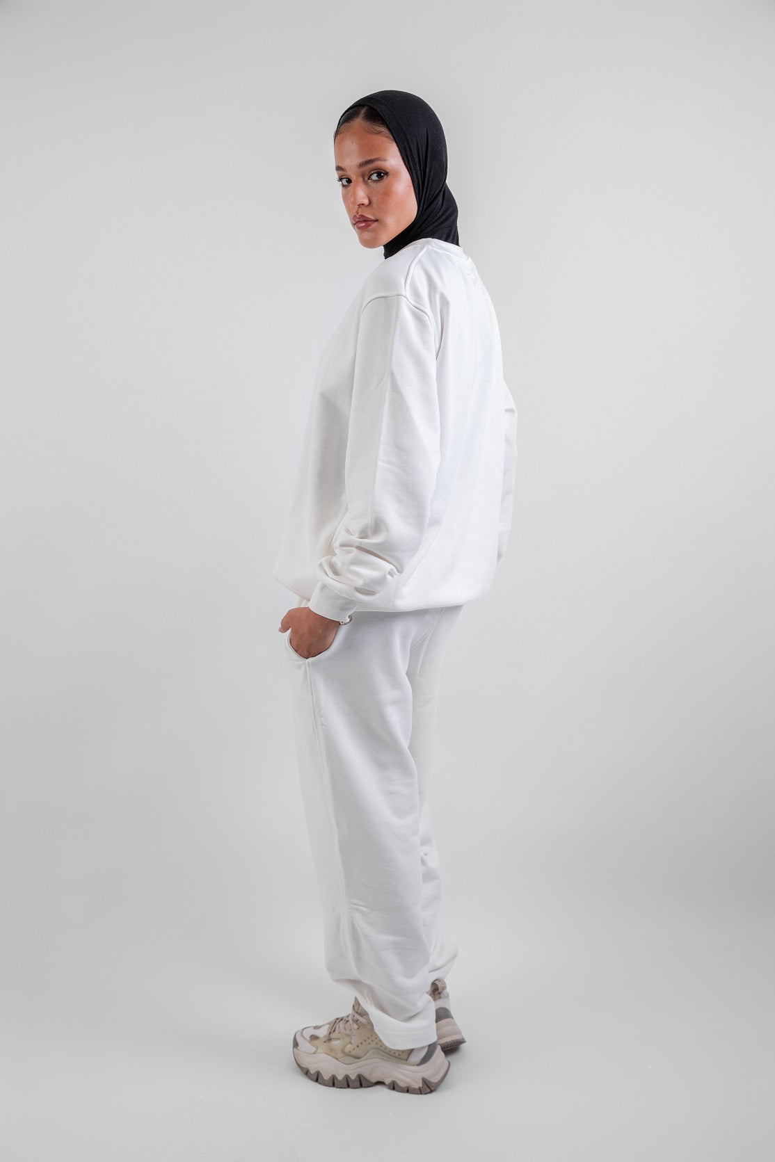 Droopy Pants-White